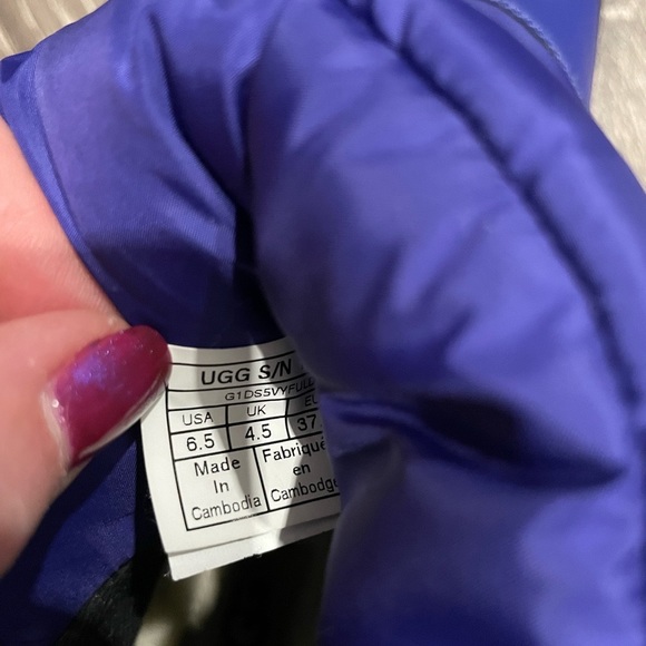 NWT UGG YOSE PUFF WATERPROOF WINTER SNOW ANKLE BOOTS - Picture 9 of 10